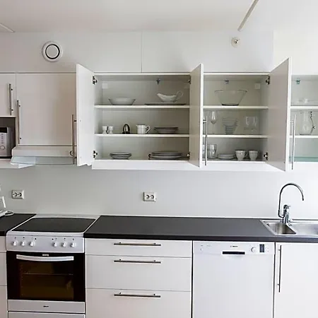 Housing - Bergelandsgata 13 מלון דירות 4*